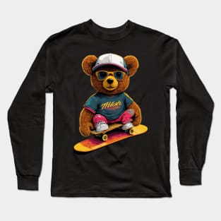 Cute teddy bear on skateboard Long Sleeve T-Shirt